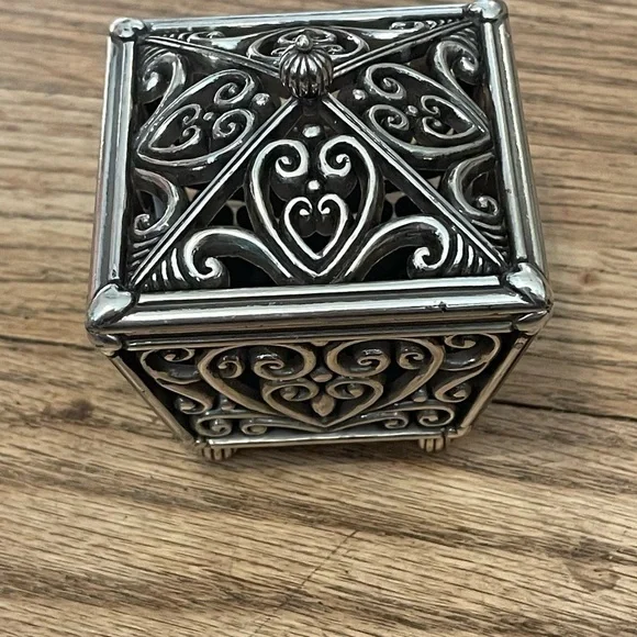 Brighton Metal Heart Trinket Box w Lid Beautiful jewelry box - Picture 6 of 12